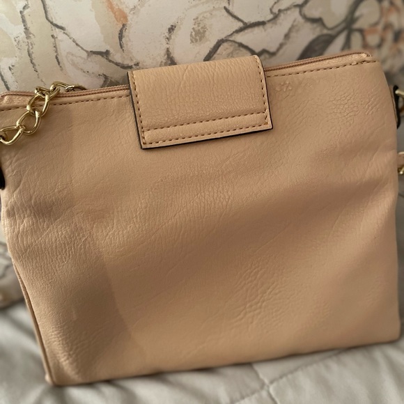 Apt19 Ladies Handbag - Picture 3 of 7